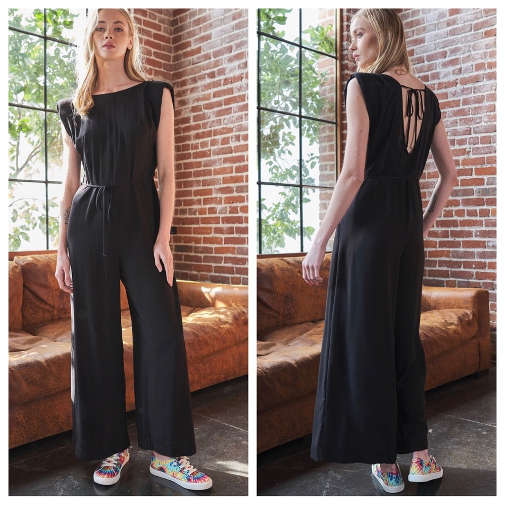 Chic and Fabulous Solid Jumpsuit With Self Tie